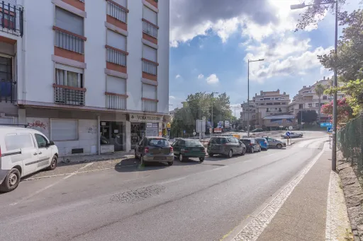 2-Bedroom Apartment with Excellent Potential | Sacavém | 5th Floor with Elevator