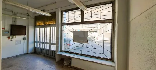 Loja de 2 Pisos - Póvoa de Santa Iria e Forte da Casa