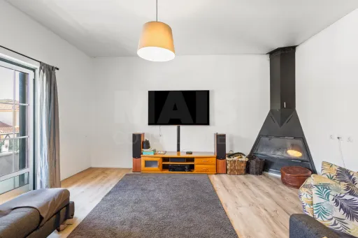 Excelente Moradia T3 com área exterior de lazer e Garagem Ampla