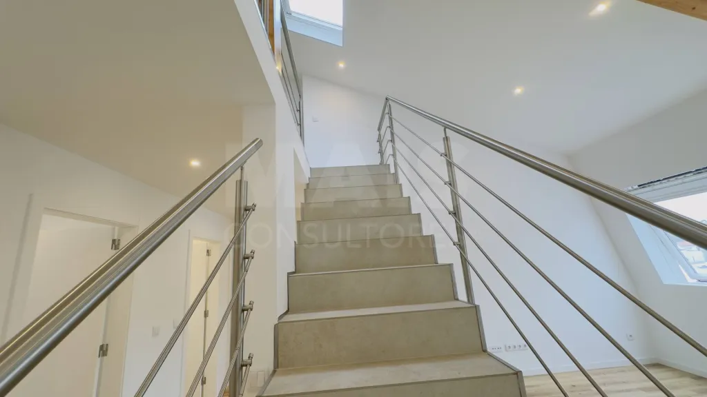 Fully Renovated 4-Bedroom Apartment | Downtown Lourinhã | Space, Elegance, and Comfort