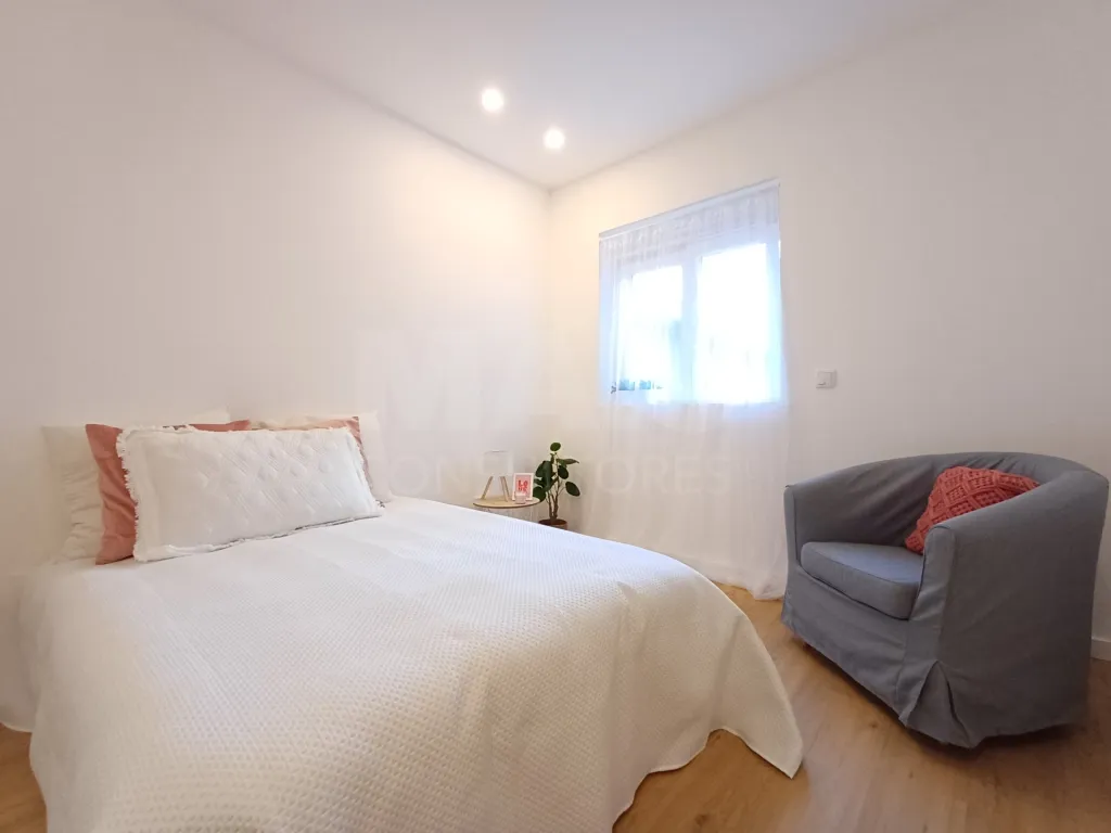 Unique Opportunity - Renovated T2 in Praça São João Batista