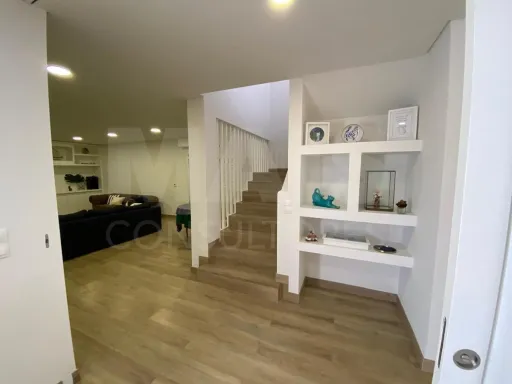 Moradia T3 Duplex com Piscina em Porto Covo