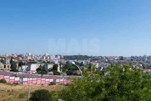 Excelente T2 no Alto do Forte