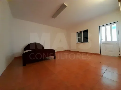 Moradia T3 Duplex com Terreno em Santiago do Cacém