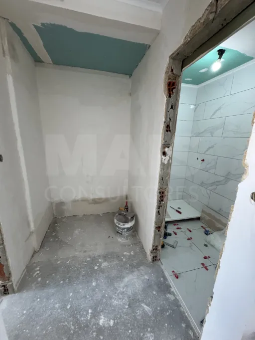 Refurbished 3-bedroom apartment