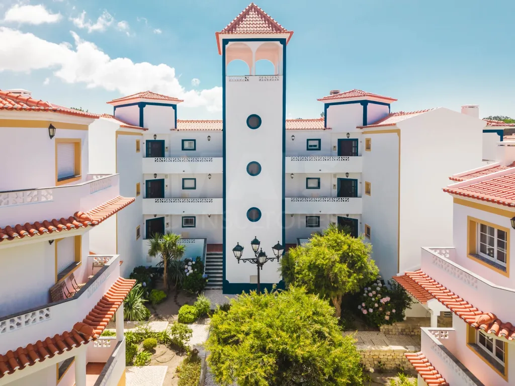 Apartamento T3 com vista mar, piscina e garagem — Praia D'El Rey Golf & Beach Resort