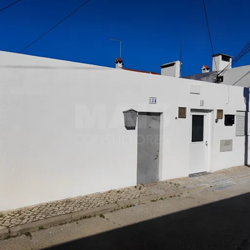 Moradia V1+2 Totalmente Remodelada - Benavente