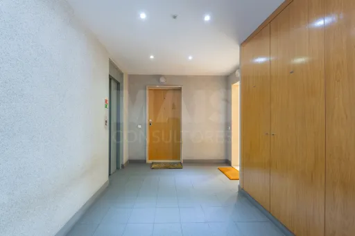Apartamento T2 com Elevador e Parqueamento no Montijo