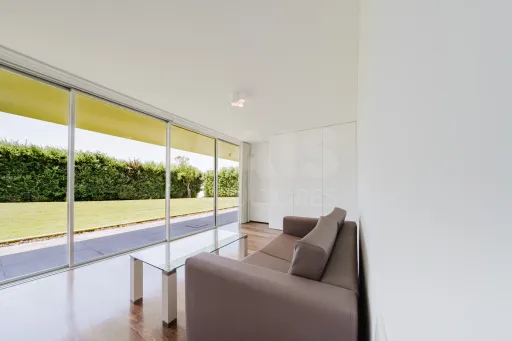 Moradia T4 com piscina inserida num Resort em lote com 1191m2