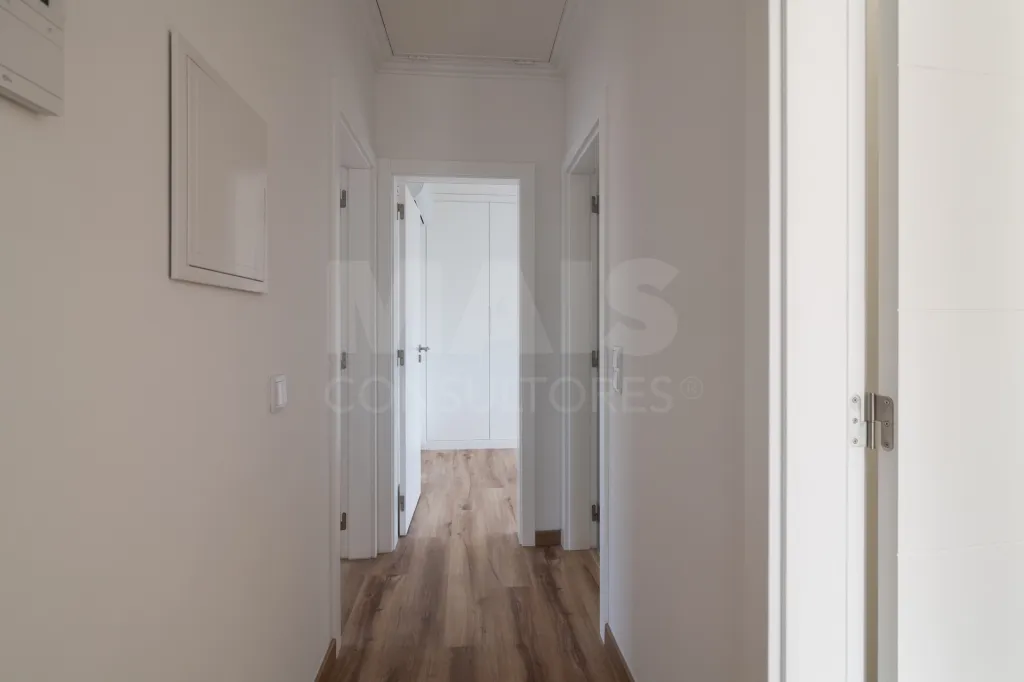 Moradia Isolada T4 Renovada — Abuxarda / Alvide, Cascais
