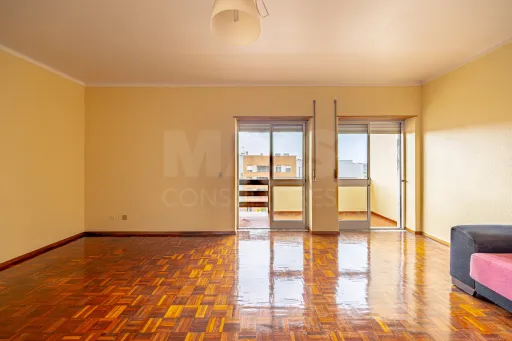 Apartamento T3 + 1 -  Próximo ao SkatePark - Caldas da Rainha