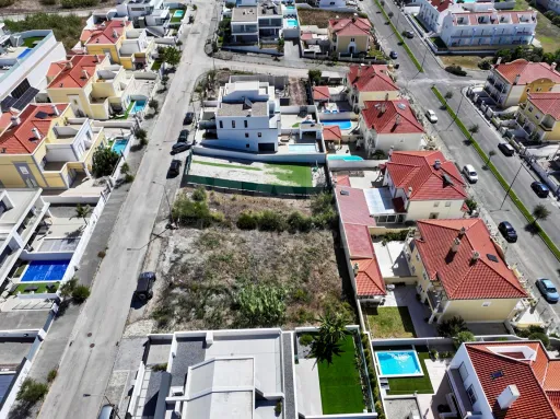 Lote Urbano | Praia da Areia Branca | 294 m²