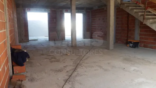 Moradia T3+1 junto praias | Garagem + logradouro privado | Terraço panorâmico sobre o mar