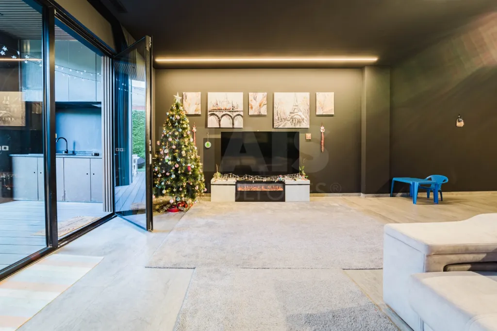 Prestigious 2 bedroom apartment with private pool and Jacuzzi
