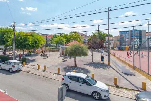 Moradia T4 no centro de Samora Correia