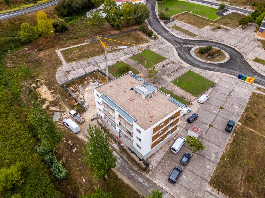 Apartamento T3 Fração F  Piso2 (em construção)