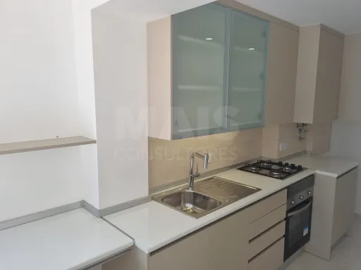 Apartamento T2  Remodelado