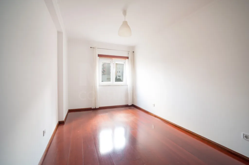 Apartamento T3 no Centro do Cadaval