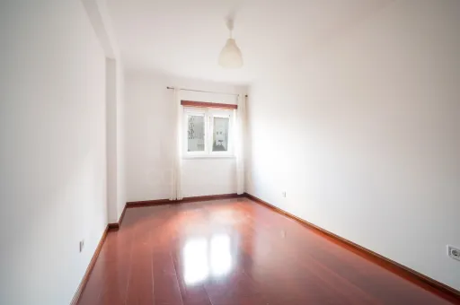 Apartamento T3 no Centro do Cadaval