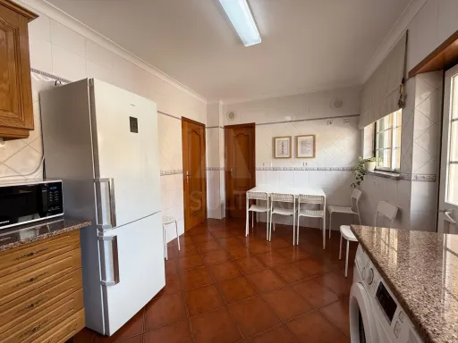 Apartamento T3 totalmente mobilado e equipado