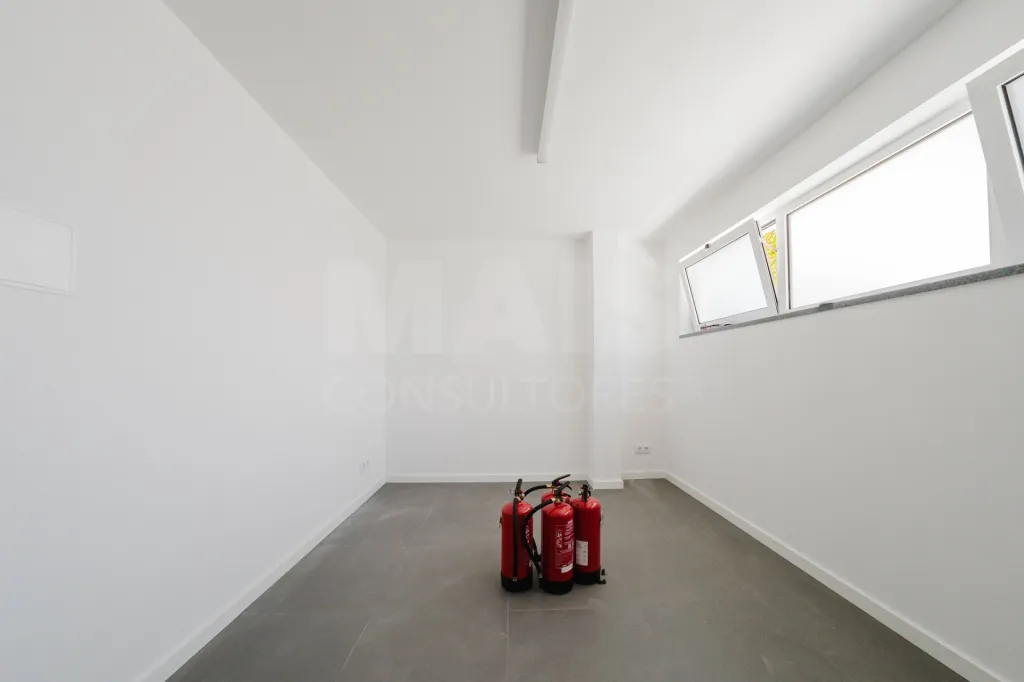 Apartamento T2 na Nazaré c/ 2 lugares de garagem