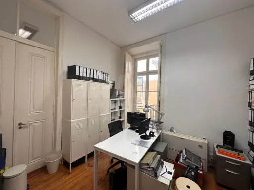 Office in Avenida 24 Julho