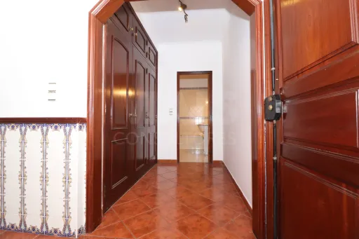 Apartamento T3 com Parqueamento e Arrecadação em Samora Correia