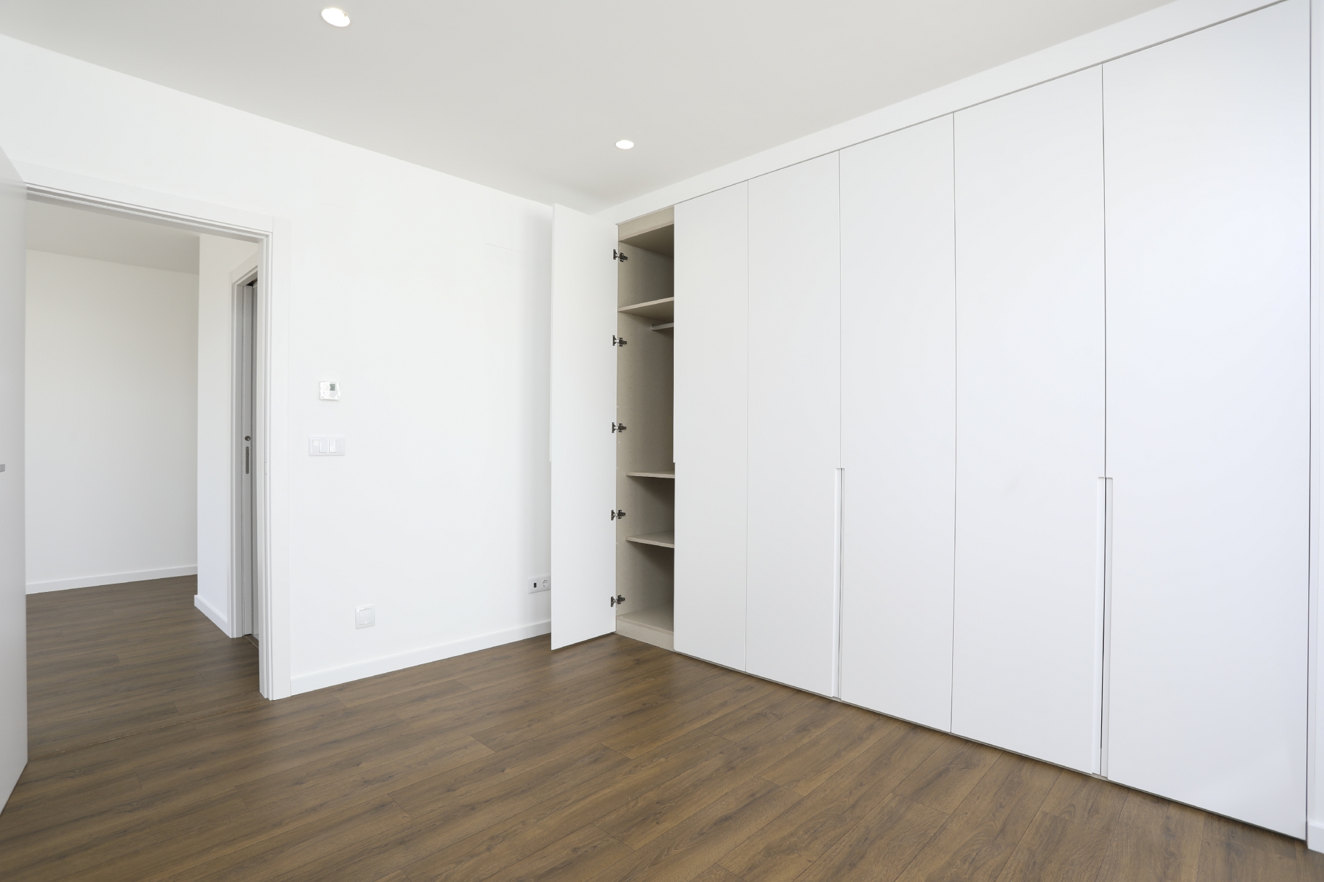 Moradia Térrea T3, linhas modernas, condomínio fechado Vilas da Lezíria (novo), Samora Correia