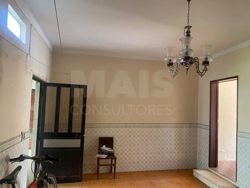 Moradia T2 em Cortiçois
