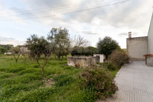 Moradia Térrea V3 com terreno urbano de 3780m2 no Alentejo