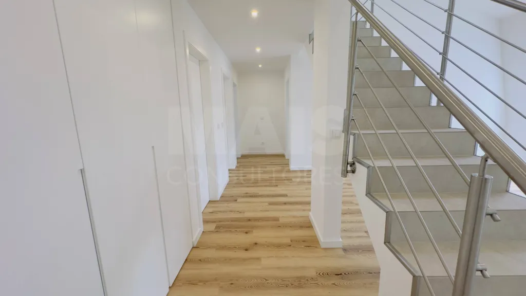 Fully Renovated 4-Bedroom Apartment | Downtown Lourinhã | Space, Elegance, and Comfort