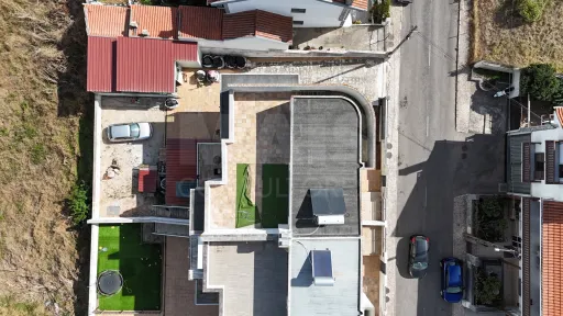 Moradia T4 no Bairro do Trigache Norte