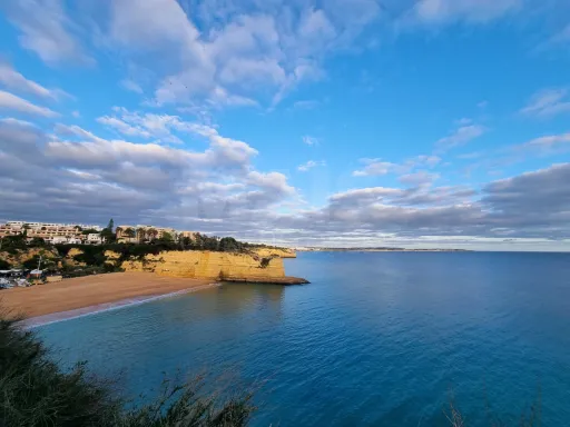 Apartamento T2 em Porches perto das praias