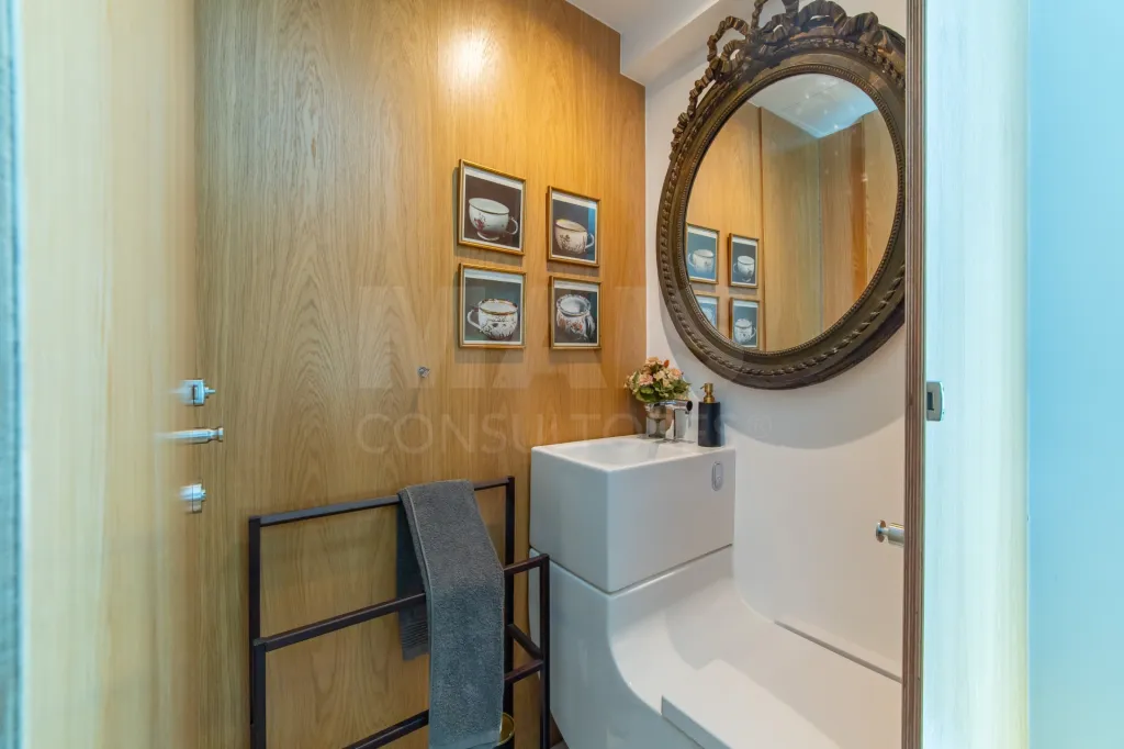 One-Bedroom Architectural Duplex with Terrace