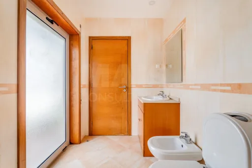 Apartamento T2 com 1 Lugar de Estacionamento  e Varanda | Próximo da Praia da Rocha – Encosta da Marina  - Portimão