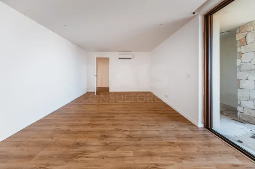 Moradia T5 com Piscina - Vista Golfe e Mar
