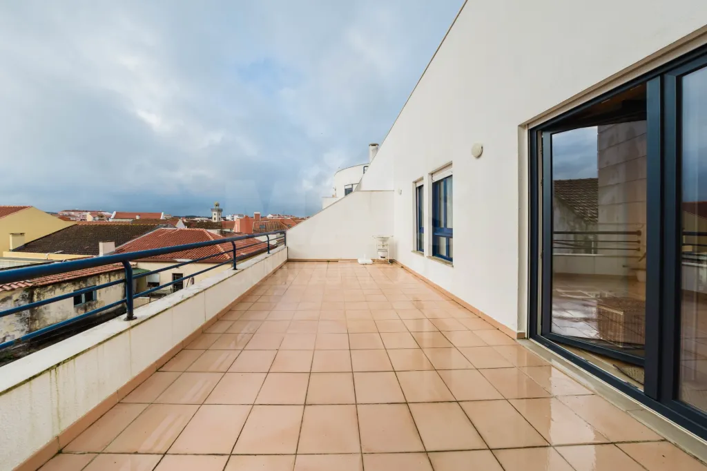 Apartamento T3 Duplex | Piscina | Bombarral Centro