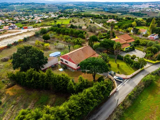 3 bedroom house with land