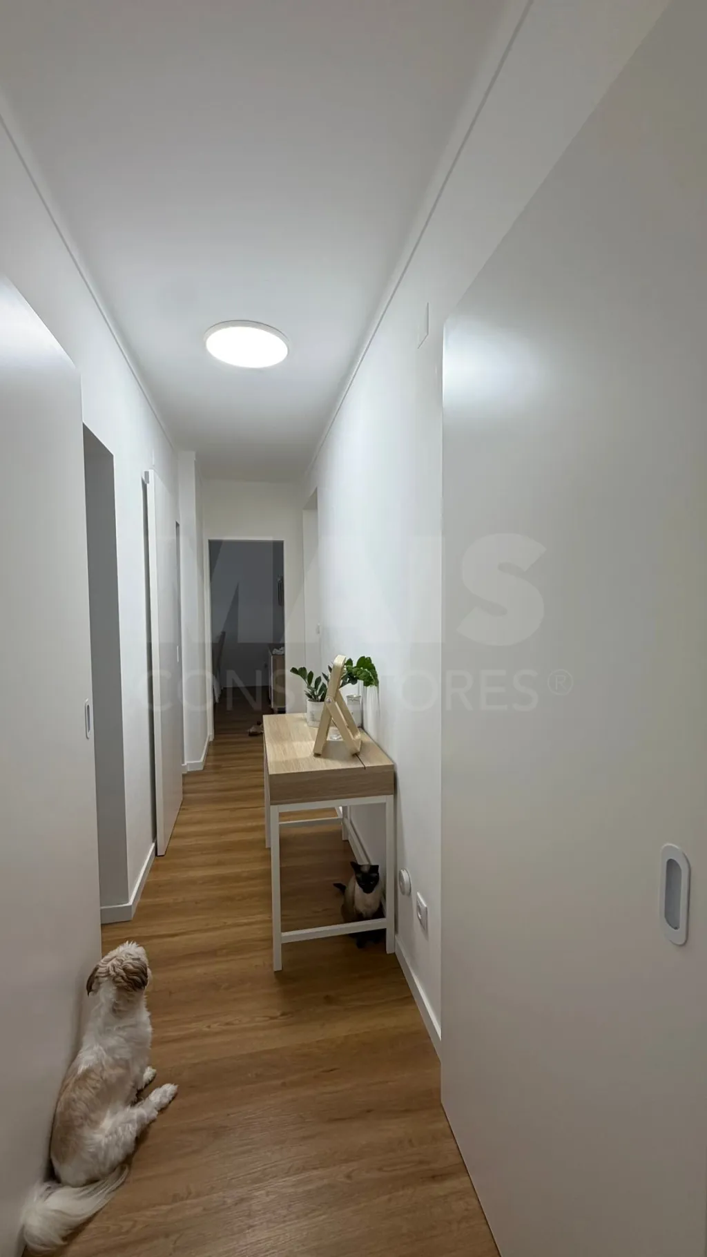 Apartamento T2 Remodelado no Centro do Cadaval