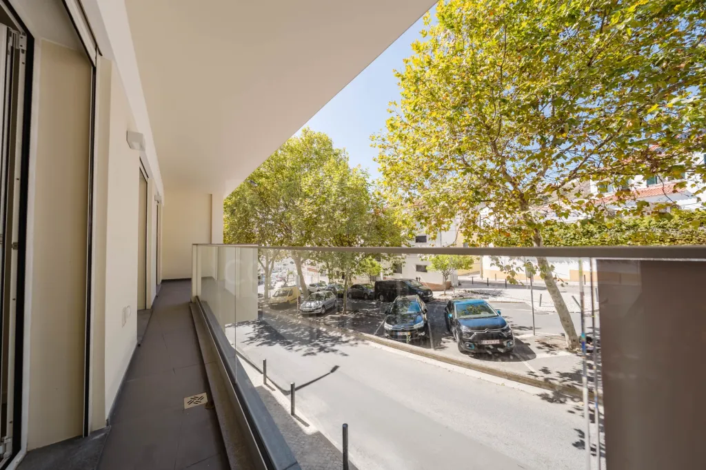 Apartamento T2 na Nazaré c/ 2 lugares de garagem