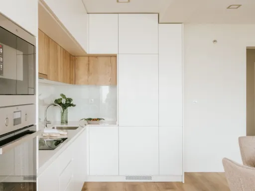 T3 Remodelado em Benfica | Open Space | Muita Luz