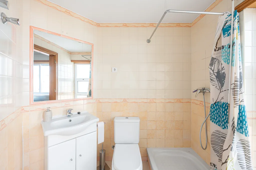 Apartamento T3 no Centro do Carregado | Parqueamento e Arrecadação