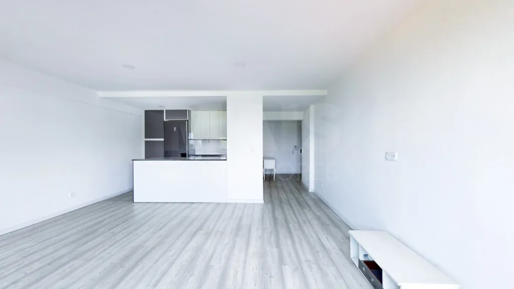 2-bedr. apartment with suite, very central in Odivelas