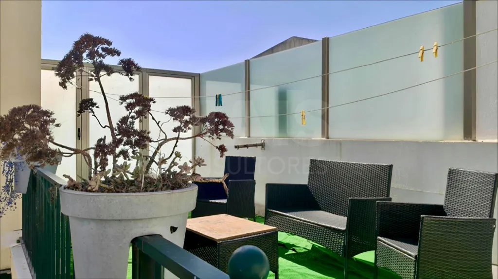 2-Bedroom + 1 Apartment in a Townhouse with a Terrace, Ocean View, Jacuzzi, and Parking!