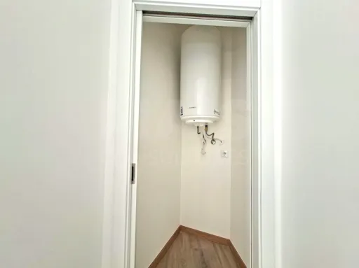 Apartamento T1 Renovado em Atouguia da Baleia