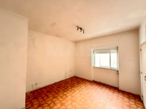 Apartamento T2 localizado em Peniche