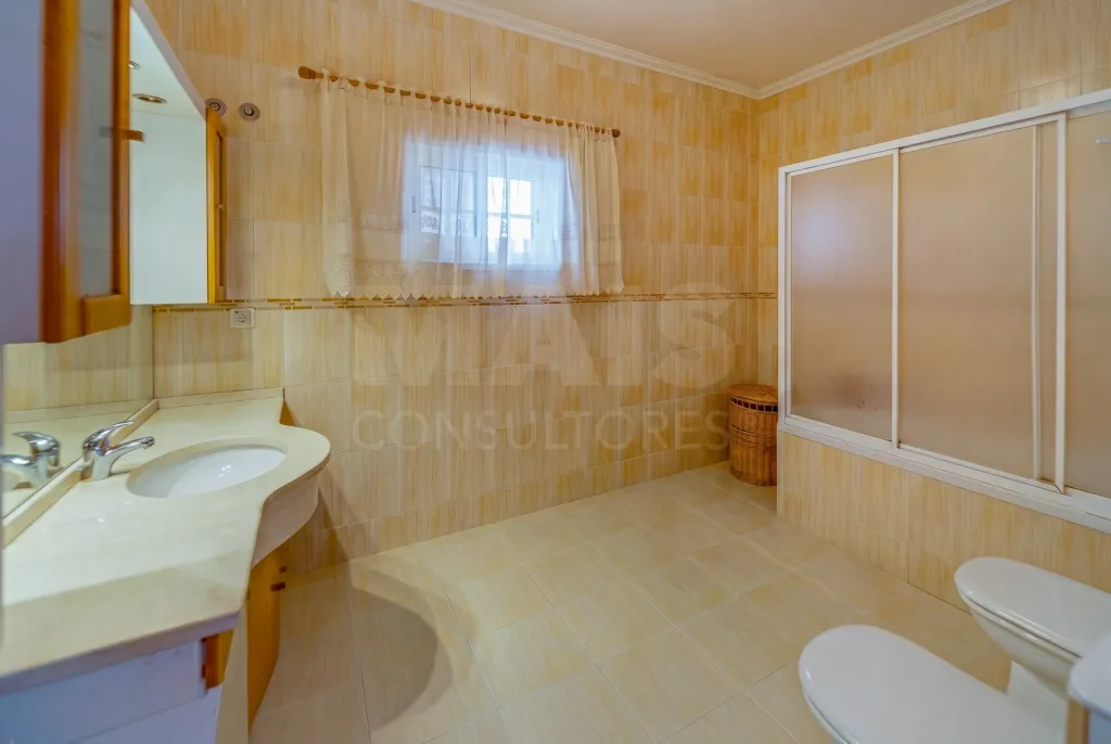 3 bedroom villa with pool and 7,320 m² plot - Privacy, sustainability and quality of life