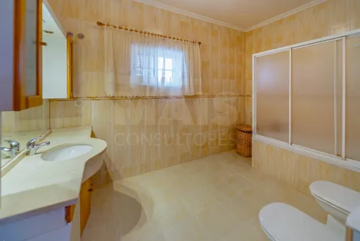 Moradia T3 com Piscina e Terreno de 7.320 m² – Privacidade, Sustentabilidade e Qualidade de Vida