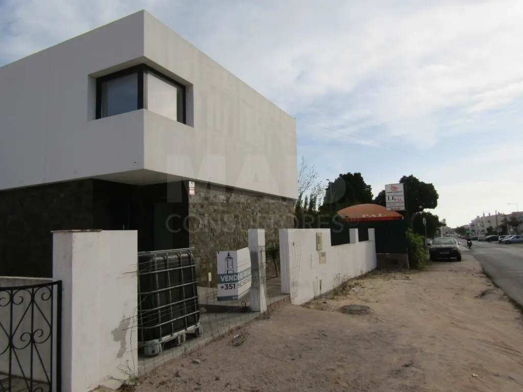 Moradia T3 em Pêra | Algarve