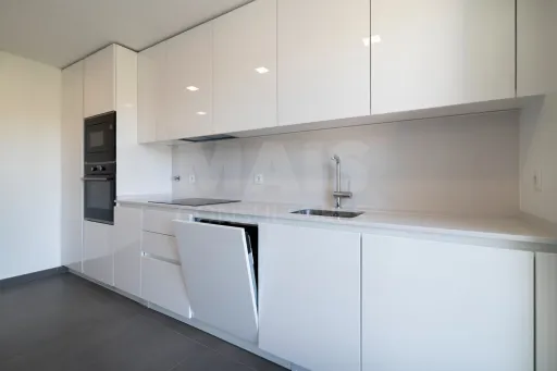 3-Bedroom Apartment in Quinta das Marianas